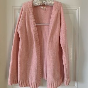 ✨SOLD✨ Girl’s Soft Pink Color Cardigan